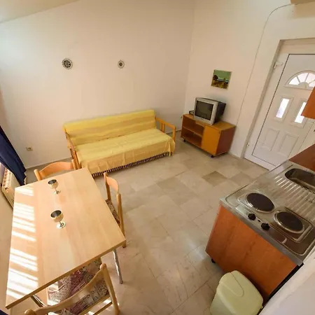 Apartment 1 *