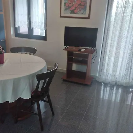 1 Apartment