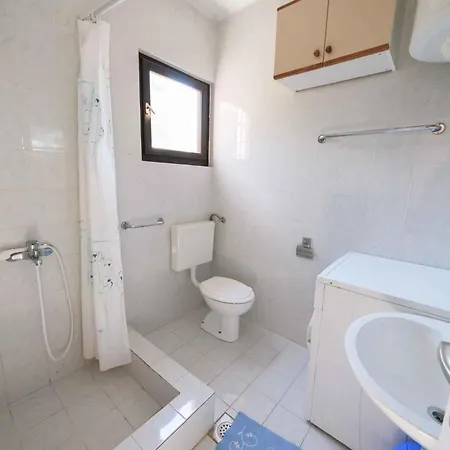 1 Apartment Kozino