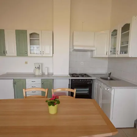 1 Apartment Kozino